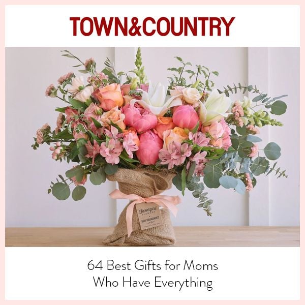 Town & Country thumbnail